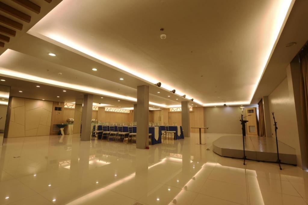Hotel Estrella Таклобан Екстер'єр фото