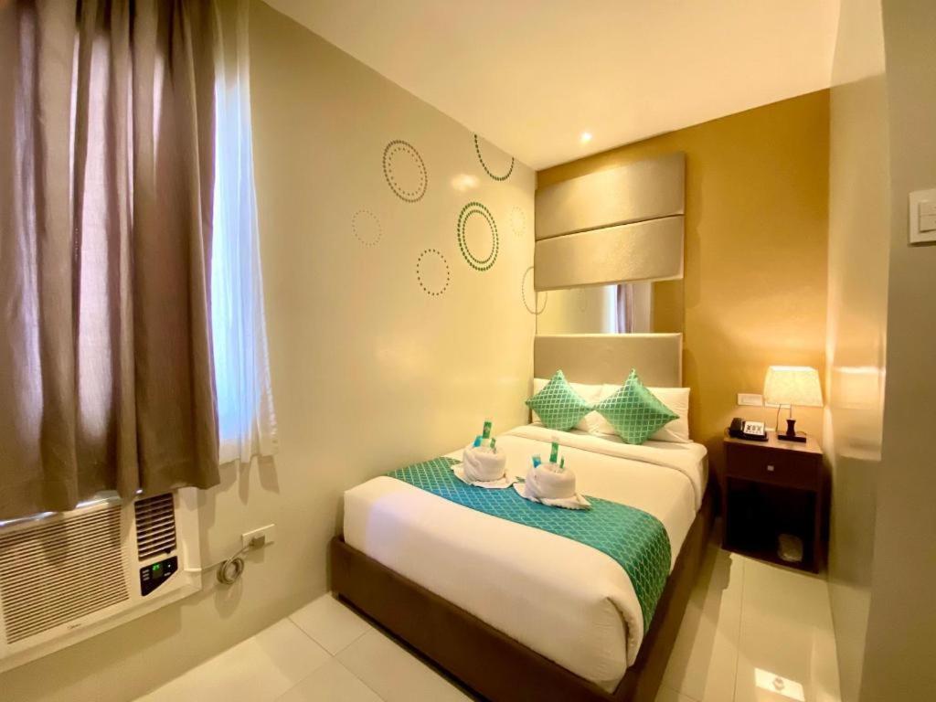 Hotel Estrella Таклобан Екстер'єр фото