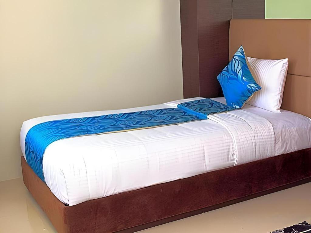 Hotel Estrella Таклобан Екстер'єр фото