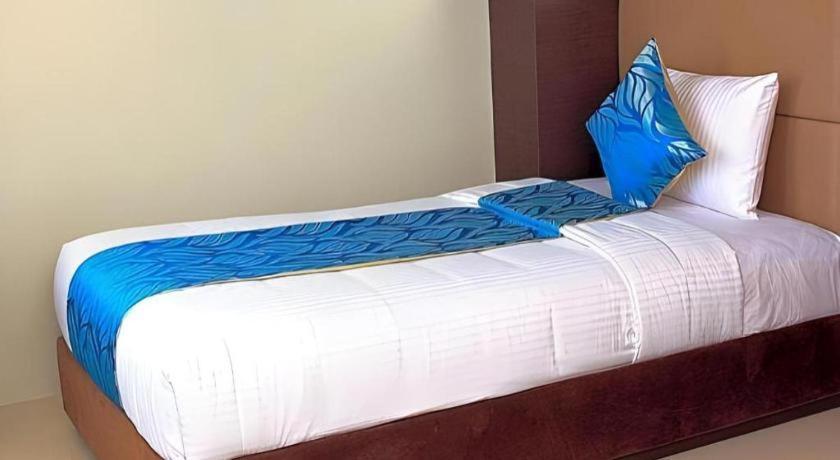 Hotel Estrella Таклобан Екстер'єр фото